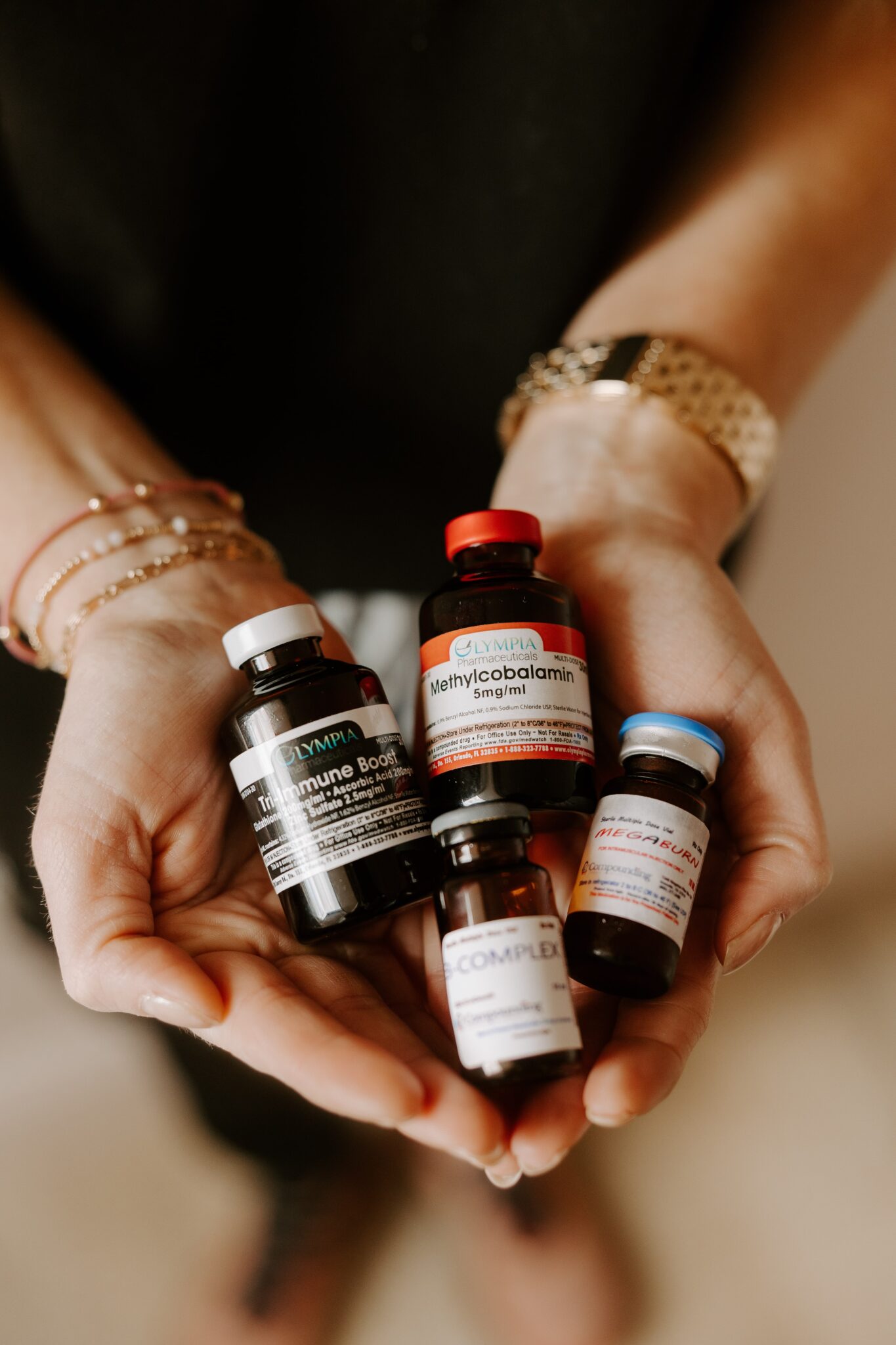 Vitamin injections and wellness medications at Health Clinic Salud & Familia